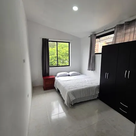 Pilarica Gardens Apartment Medellin Exterior photo