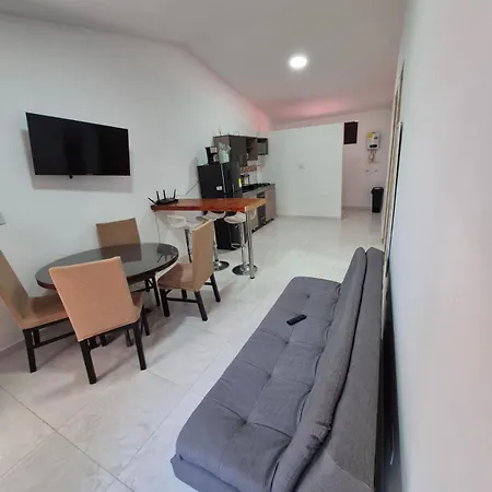 Pilarica Gardens Apartment Medellin Exterior photo