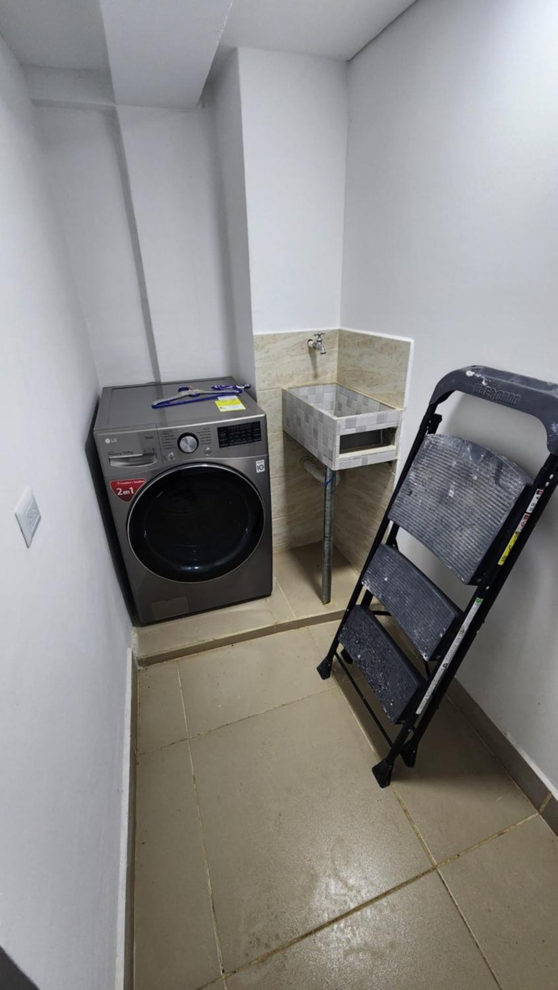 Pilarica Gardens Apartment *