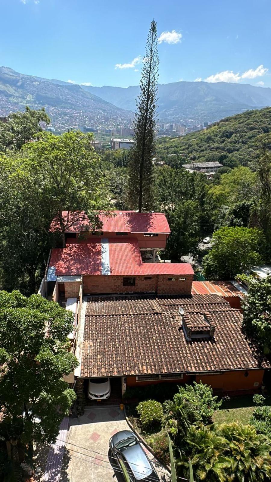 Pilarica Gardens Apartment Medellin